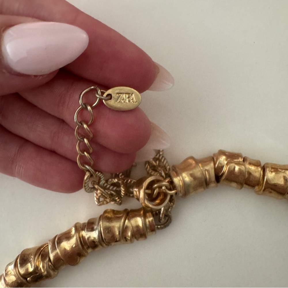 Zara Gold Shell Necklace - Picture 8 of 9